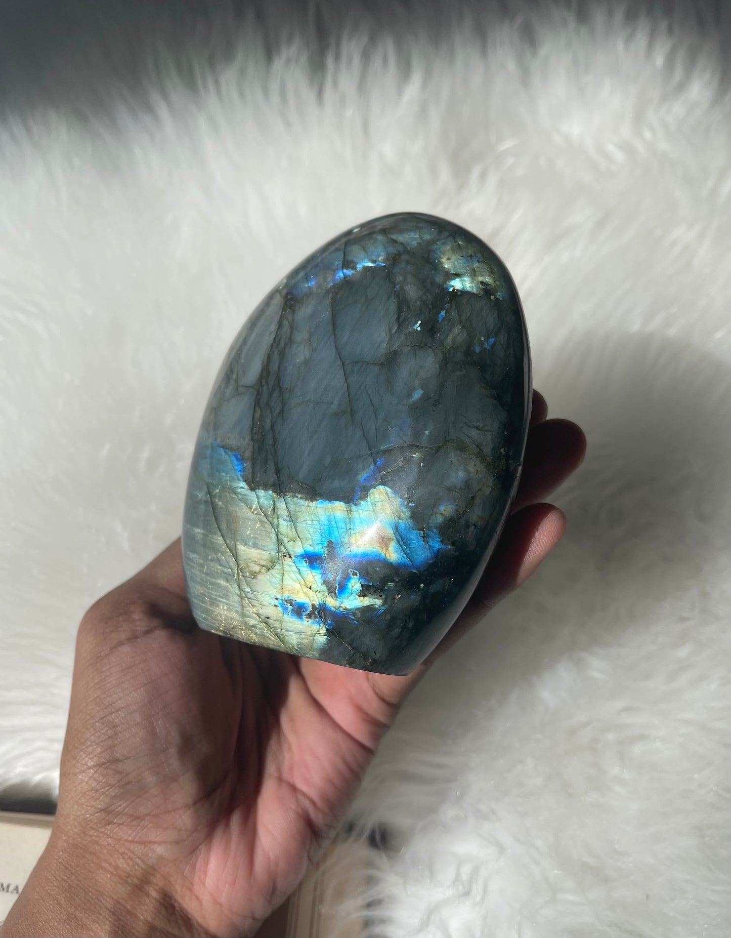 Labradorite display piece