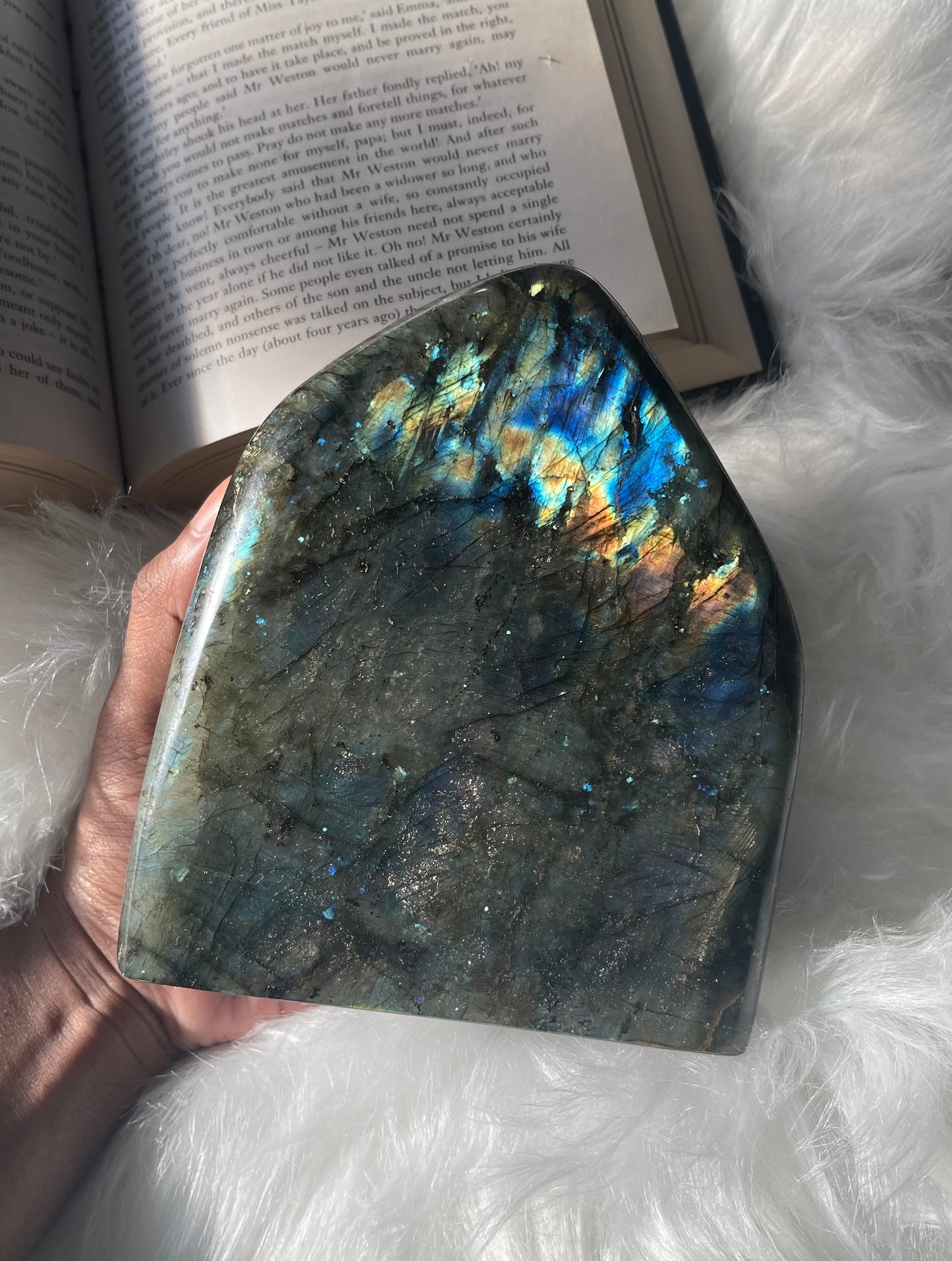 Labradorite display piece